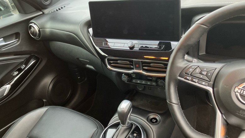 Nissan Juke 1.6 Hybrid Tekna 5dr Auto Hybrid Hatchback